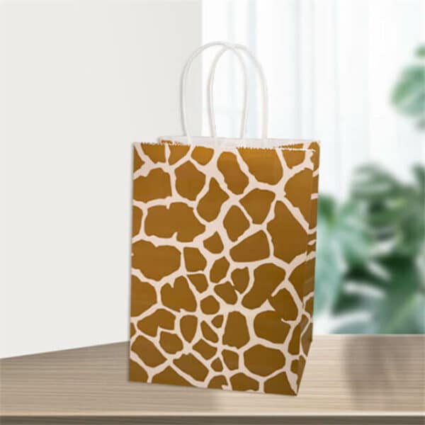 prikažite uzorak žirafe prilagođeni životinjski dizajn kraft papirnatu vrećicu s papirnatom ručkom