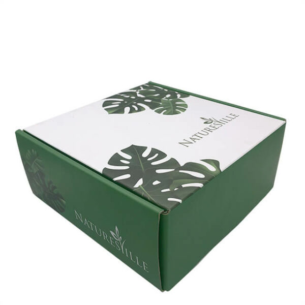 display the top of the custom green printed box from the side angle
