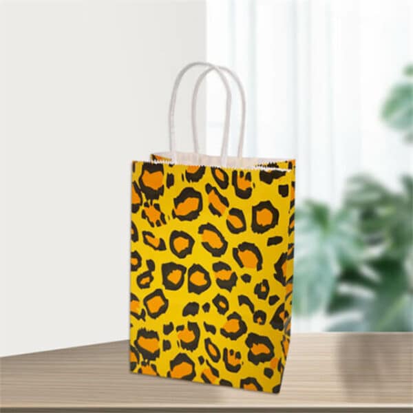 prikazati leopard uzorak prilagođeni životinjski dizajn kraft papirnata vrećica s ručkom od papira