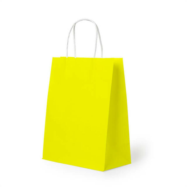 mostrar una bolsa de papel kraft de color sólido personalizada amarilla con asas de papel