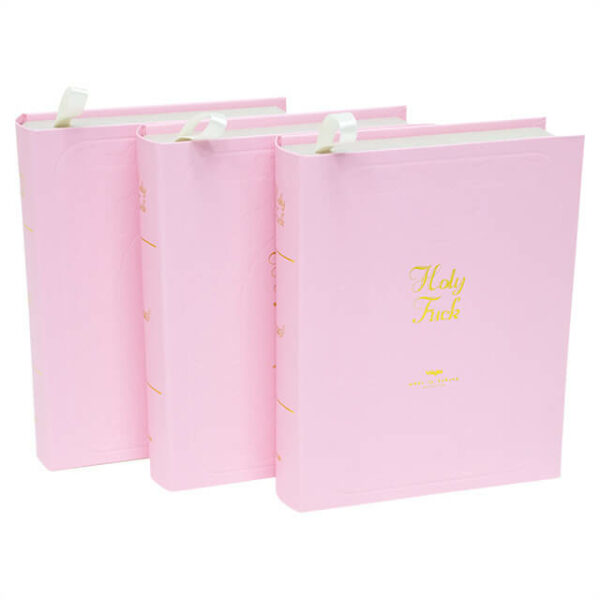 rodyti tris pasirinktines prabangias rožinės spalvos kartonines magnetines knygų stiliaus dėžutes