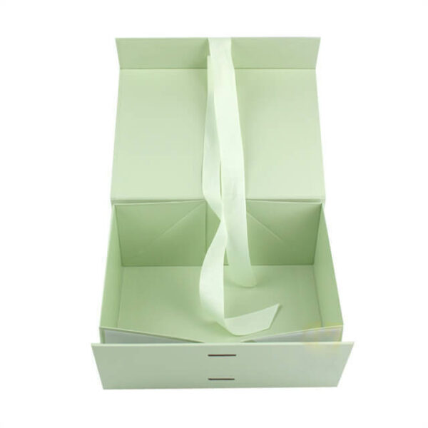 display the inside of the custom green rigid box with ribbon closure