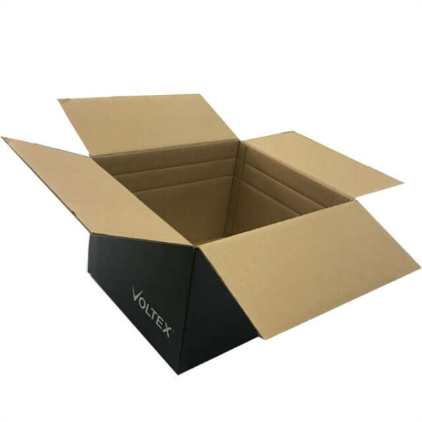 prikazati prilagođenu recikliranu kutiju za otpremu u otvorenom stanju