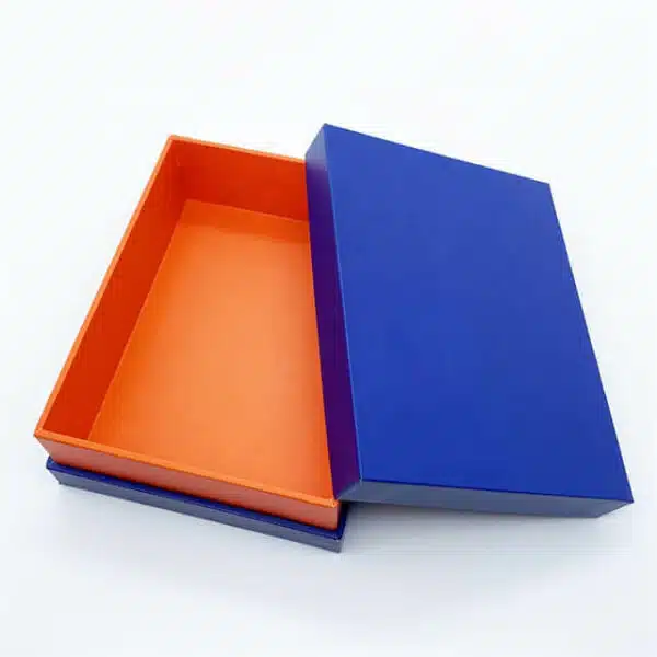 mostrar el interior de la caja rígida personalizada de 2 piezas con tapa y cuello alto