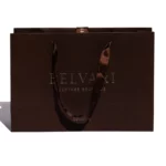 Zeigen Sie die Vorderseite der benutzerdefinierten Luxus-Geschenktüten