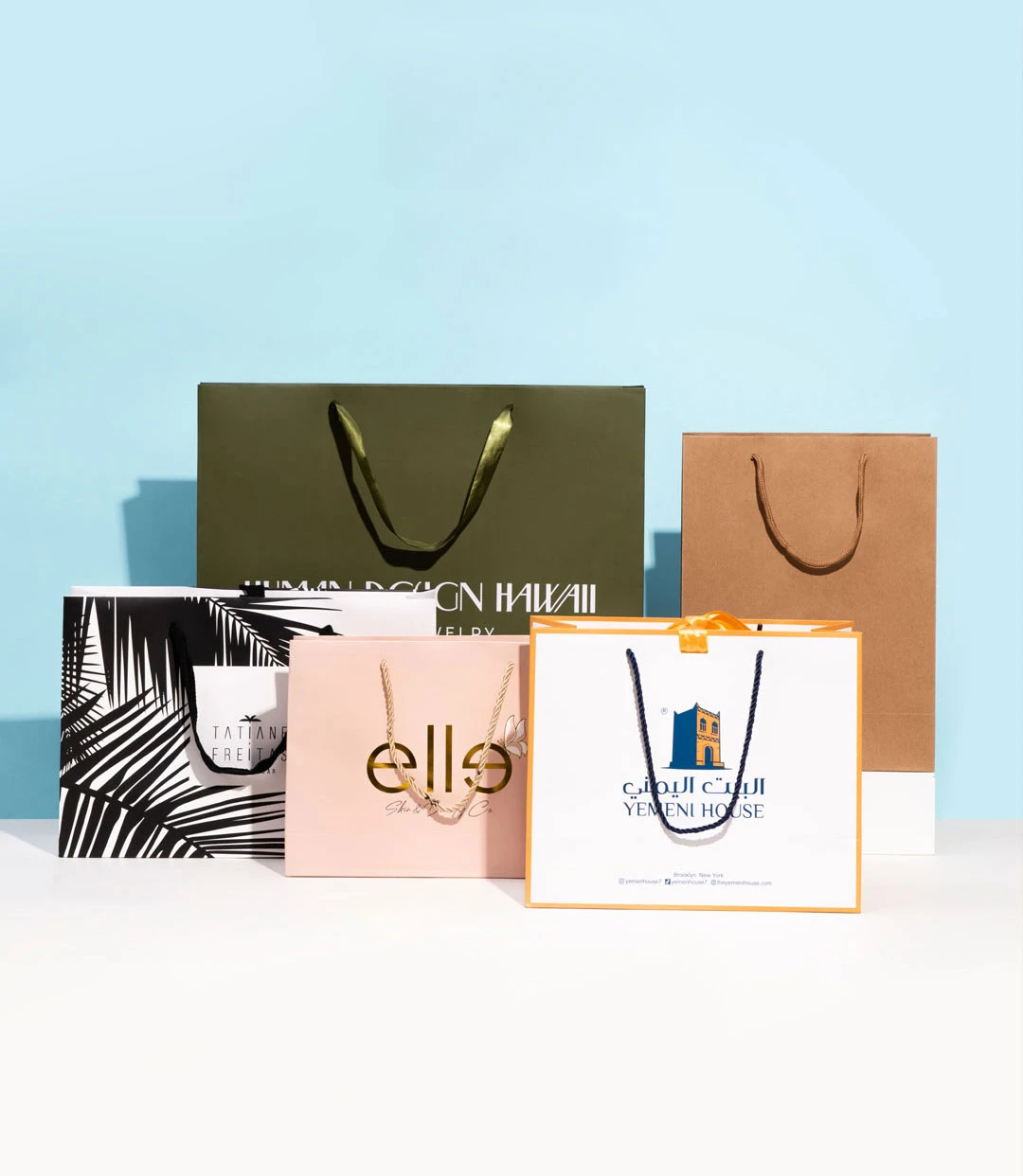 არსებობს რამდენიმე ფუფუნების ქაღალდის ჩანთა სხვადასხვა დიზაინით